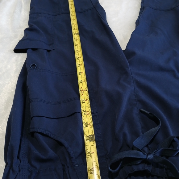 Lot of 9! SzM Womens Scrub Tops(6) & Scrub Pants(3) - Picture 2 of 16